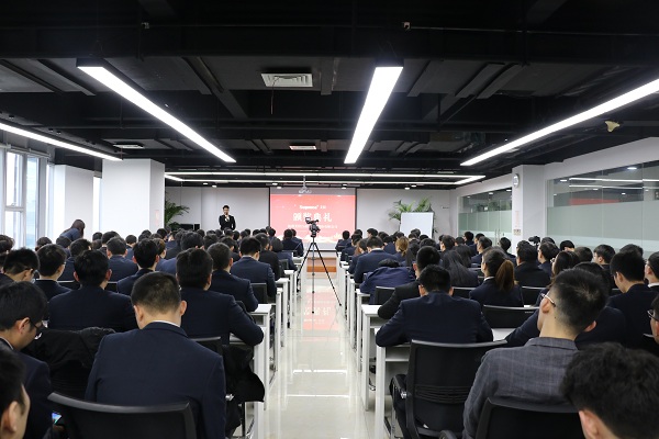 2019年，聯(lián)測(cè)“新征程，大未來(lái)”年終盛典